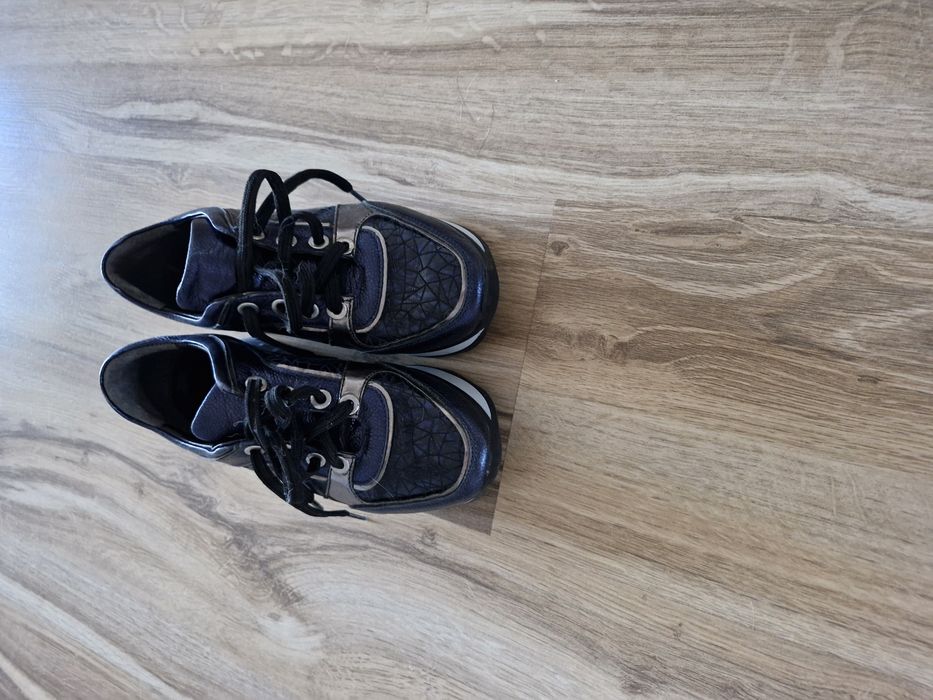 Adidași marimea 34-35 si cizmulițe copii marimea 32-33