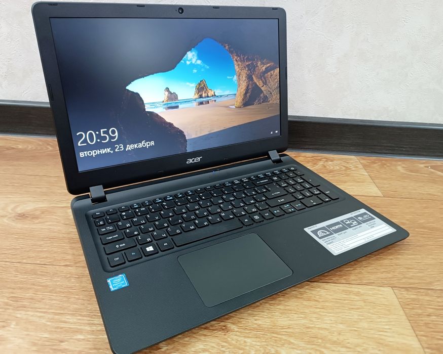НОУТБУК Acer 4-ядер Win 10.
