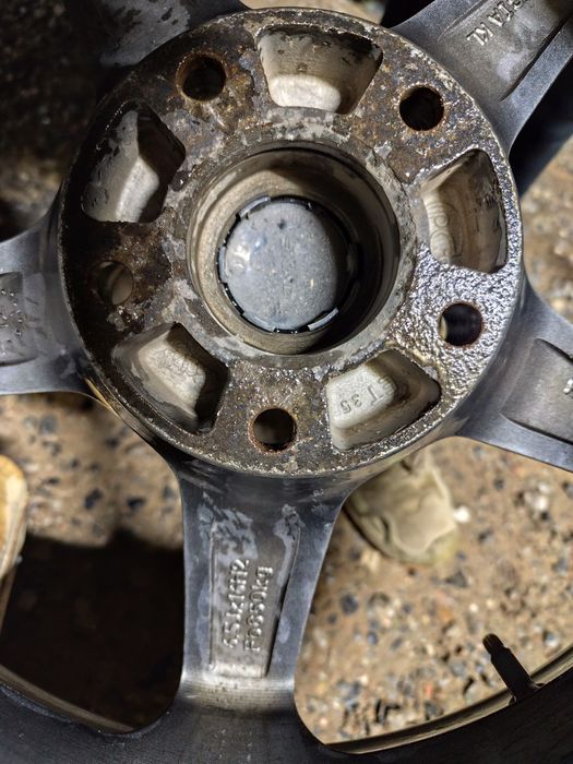 Срочно продам диски в изумительном состояний.