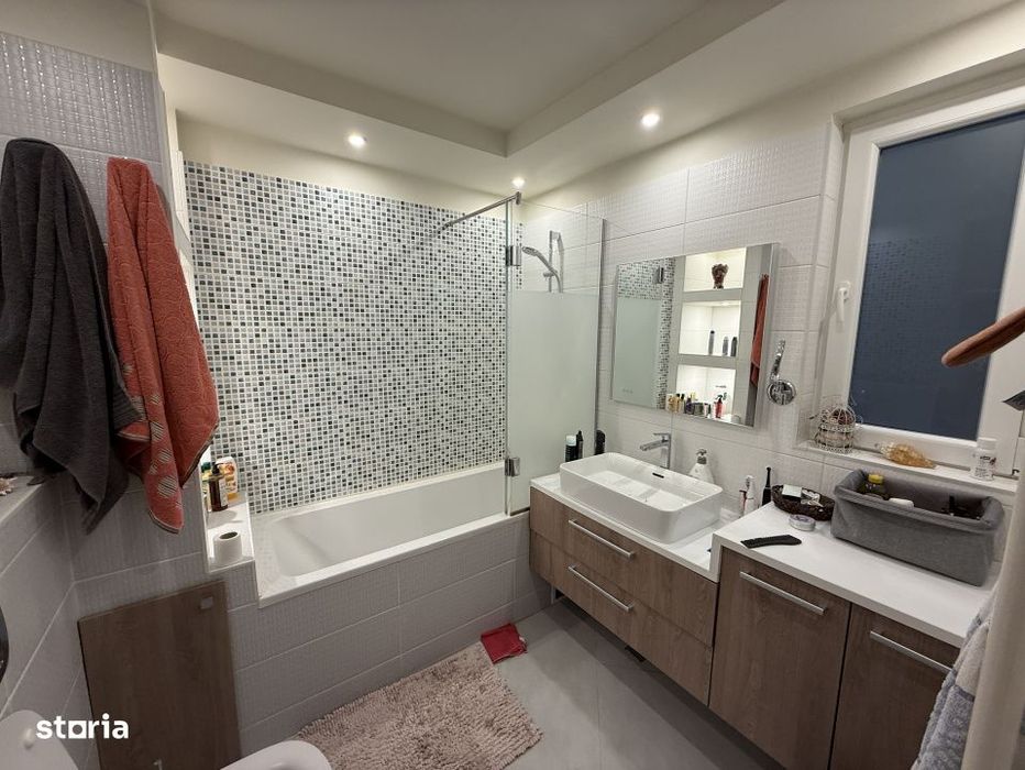 Casa individuala | 190 mp Util | 800 mp teren |  LUNA DE SUS