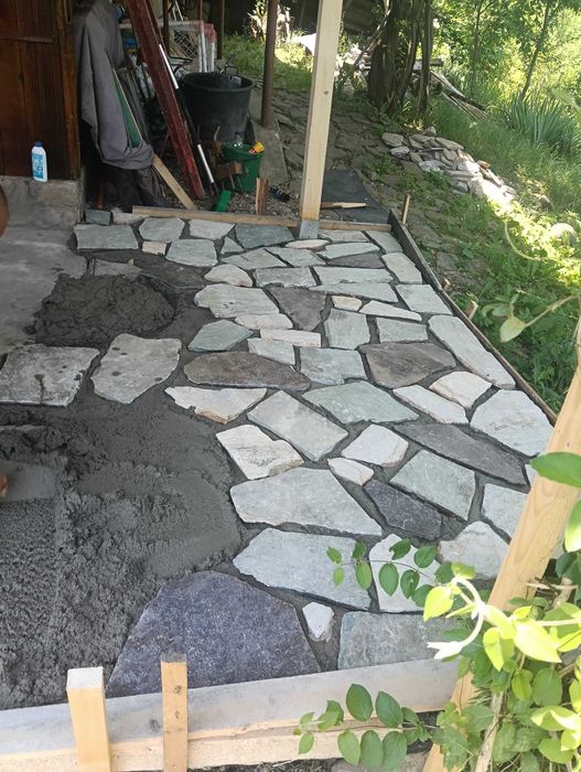 Piatră naturală cu montaj profesional inclus