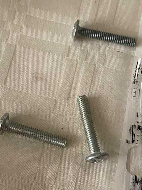 Butoane-manere  mobila