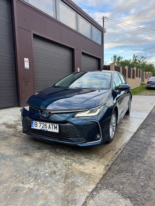 Toyota Corolla 1.8 Hybrid Business plus Facelift 2024 avariat