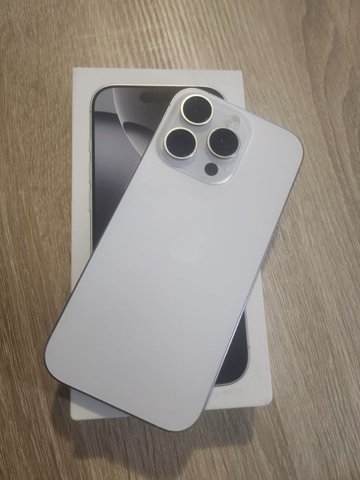 I phone 16 pro 512 GB бял