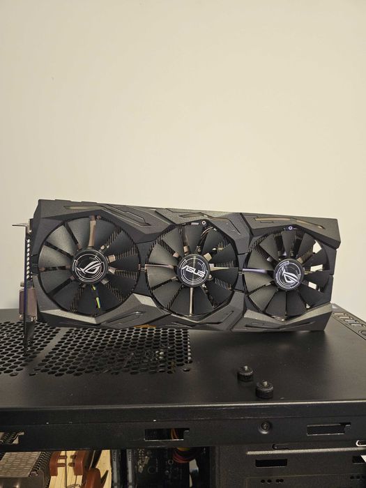 ASUS Strix GTX 1070Ti 8GB - Impecabilă