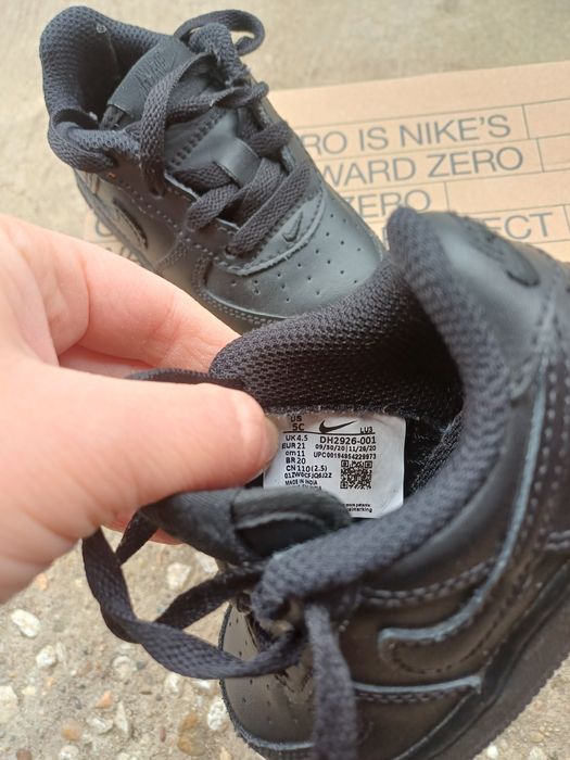 Vand pantofi sport Nike pentru copii, numarul 21, Unisex