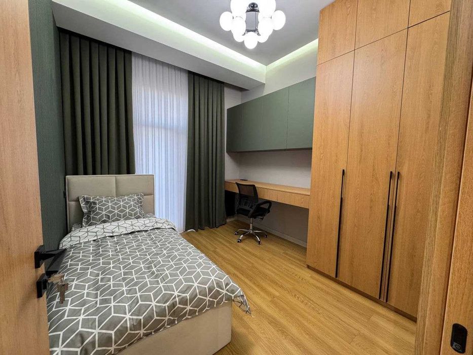 Шикарная квартира в центре города р-н Яккасрай о-р Piramit Tower ID02