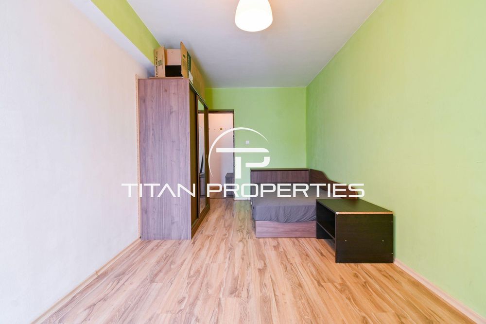 Дава се под наем Тристаен апартамент в София, Изток - 80 кв.м за 817.53 € - Снимка #6