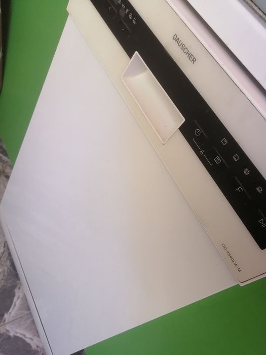 Продам посудомоечную машину