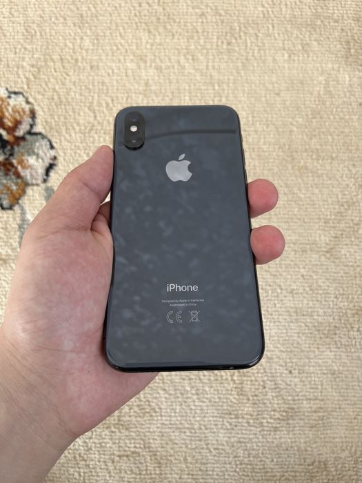 Продам Айфон se