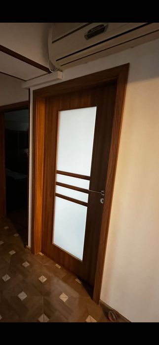 Uși interioare de vânzare
