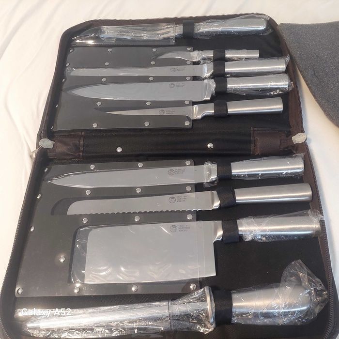 Cutite speciale cu 30 ani garantie Vand sau SCHIMBB