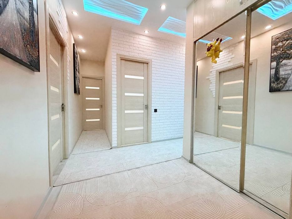 UCHTEPA 2 xona 3xona qilingan kvartira SOTILADI. Barcha qulaylik bor.