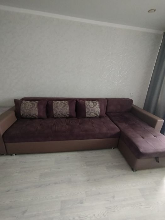 Продам диван , длина 3м, ширина1м60см