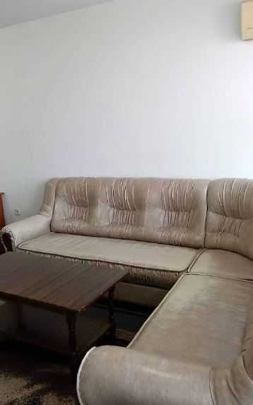 Дава се под наем Двустаен апартамент в Бургас, Славейков - 73 кв.м за 102 € - Снимка #1