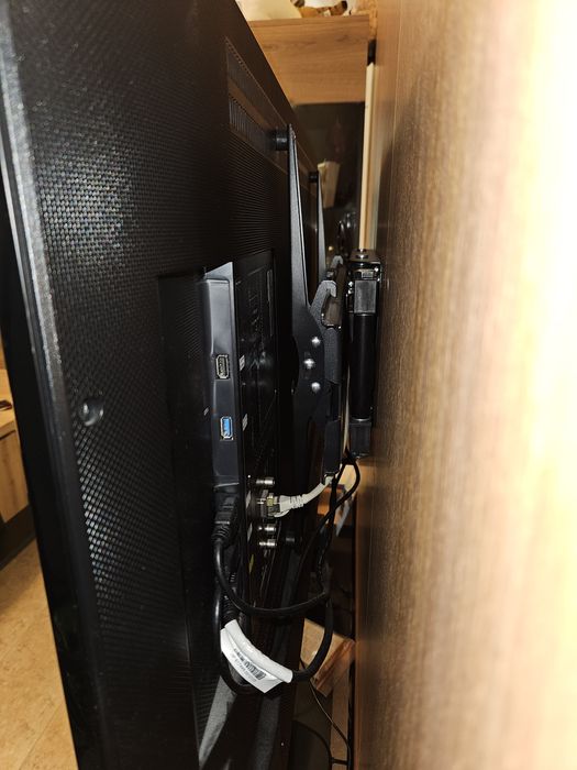 Телевизор Samsung LED 48" 48JU6000 + XIAOMI BOX 4K