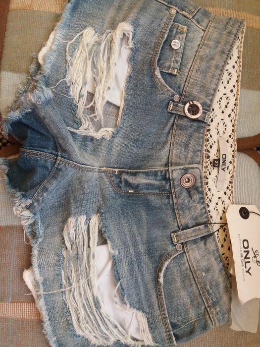 Pantaloni scurti blugi Only