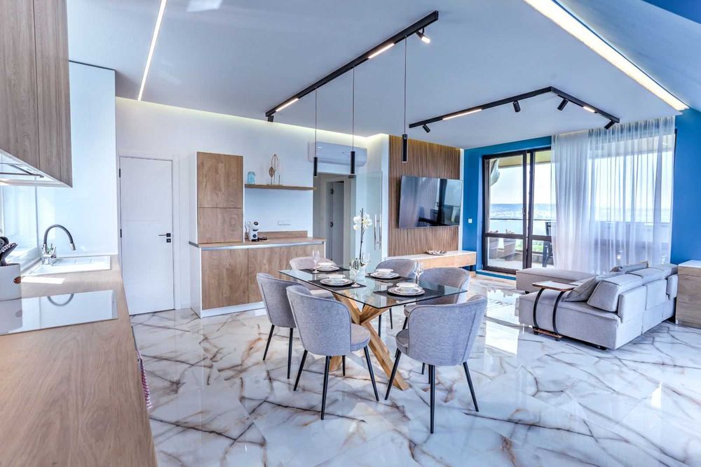 Дава се под наем Многостаен апартамент в Варна, Галата - 206 кв.м за 2194.02 € - Снимка #1