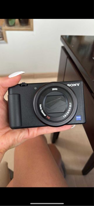 Sony ZV1 и светавица