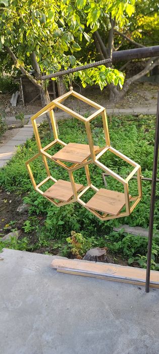 Lofit mebilar zakazga