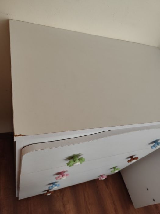 Кошара с люлеещ механизъм + скрин