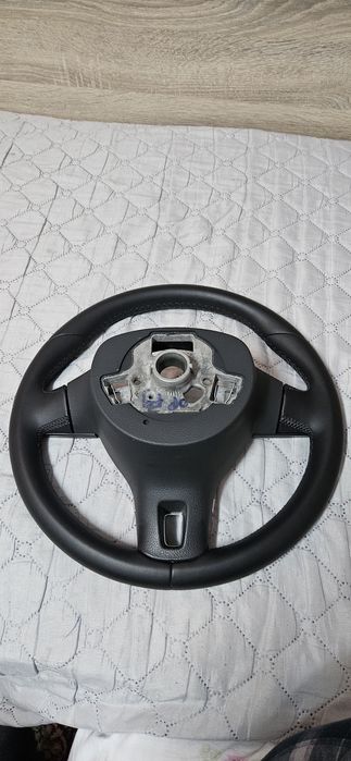 Волан  golf 6 passat b6 b7 cc