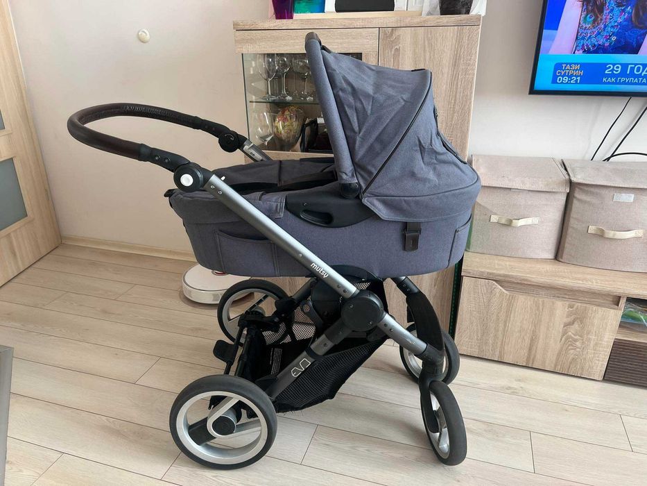 Детска количка Mutsy EVO industrial gray СПЕШНО