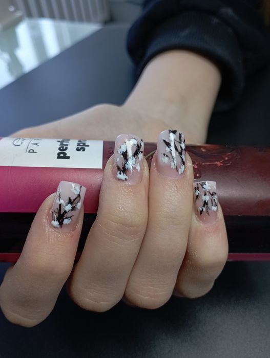 Услуги мастера по маникюру