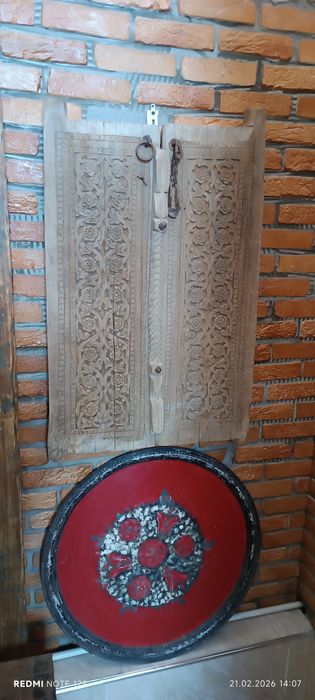 Старинные ставни из карагача.
