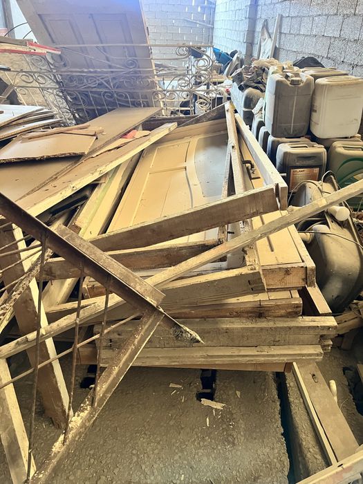 Тахта чёрный потолок учун