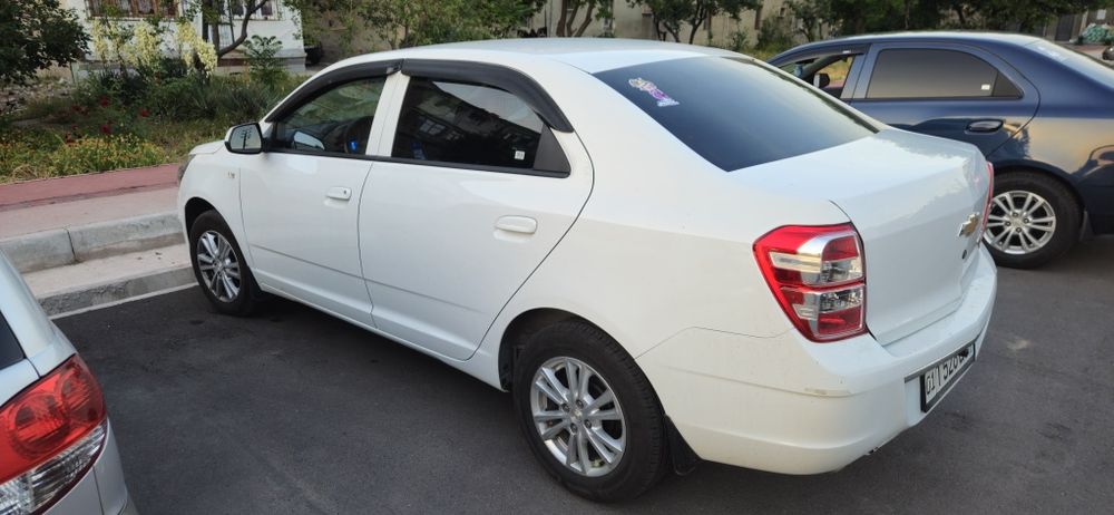 Chevrolet Cobalt 2024 — 4