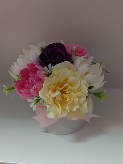 Букети със сапунени цветя