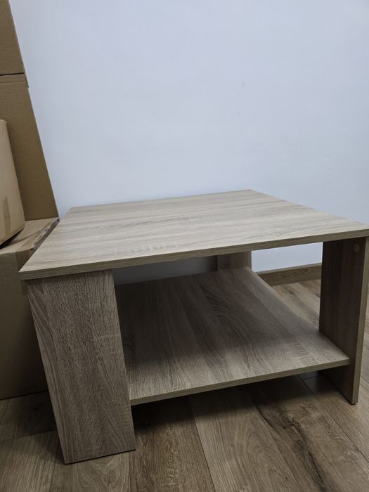 Măsuță în stare foarte bună.