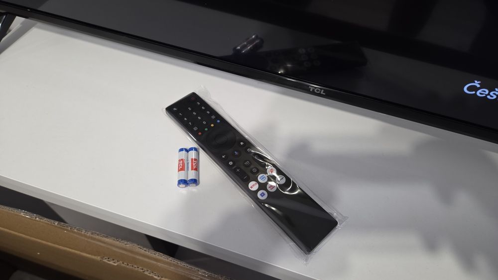 Televizor LED TCL 4K 43V6C 43inch 109cm nou 2 ani garanţie Google TV