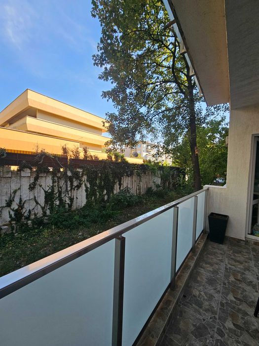 Дава се под наем Тристаен апартамент в София, Изток - 72 кв.м за 920 € - Снимка #13