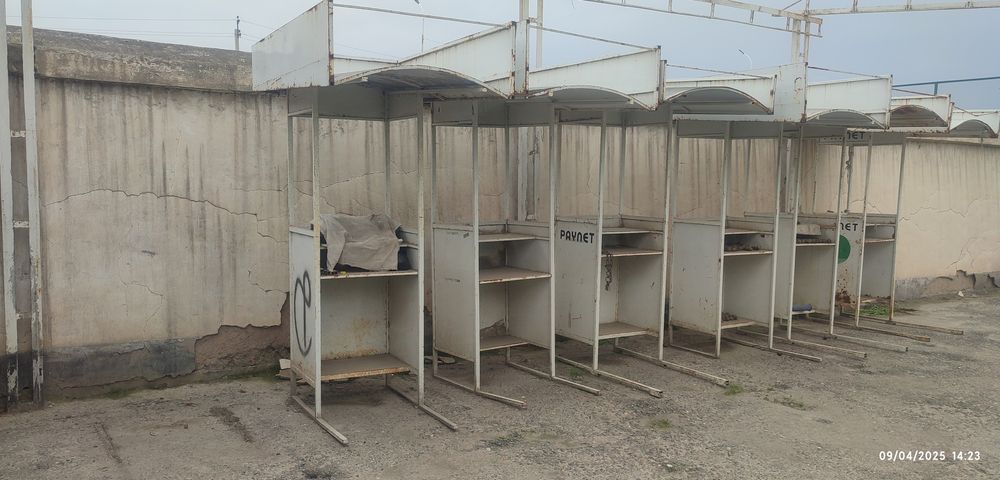 Temirdan yasalgan budka sotiladi