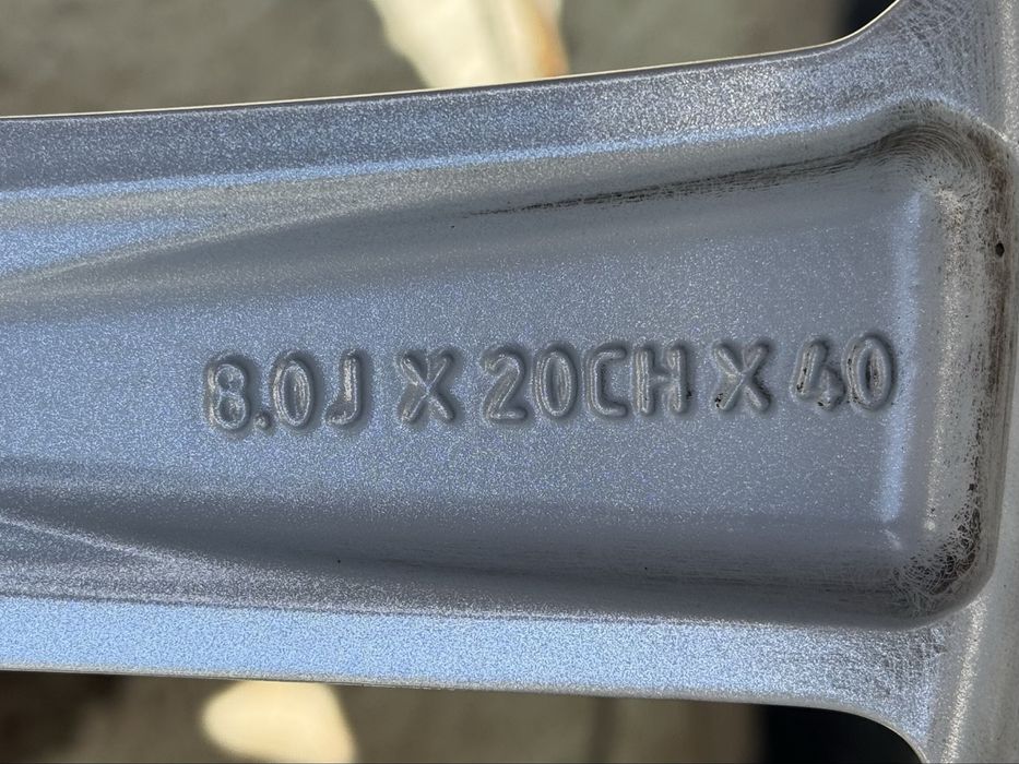 ОРИГИНАЛНИ джанти 20” Land Rover/Range Rover с НОВИ ВСЕСЕЗОННИ гуми 235/50/20