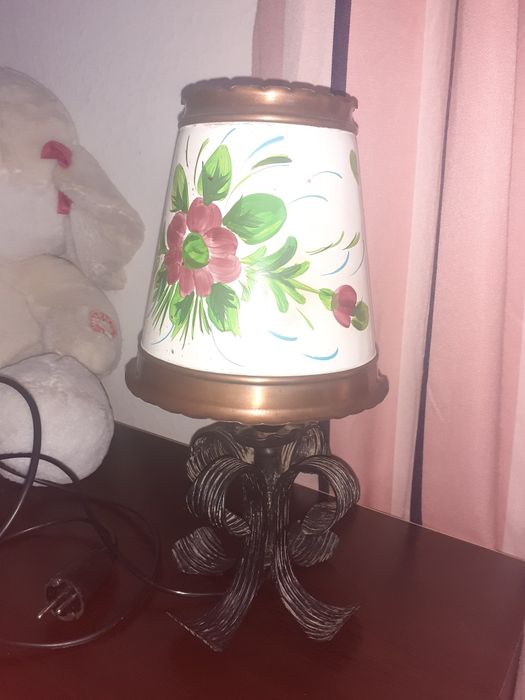 Нощна лампа от ковано желязо