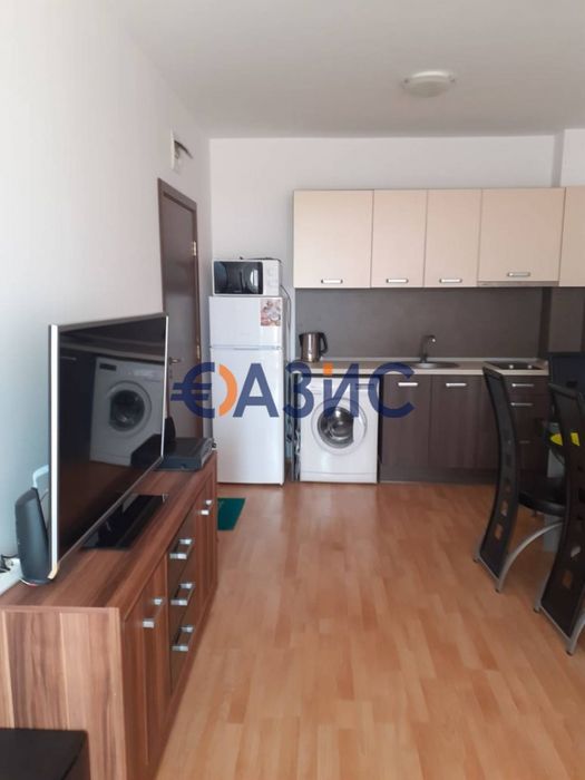 Продава се Двустаен апартамент в к.к. Слънчев бряг - 49 кв.м за 847 €/кв.м - Снимка #2