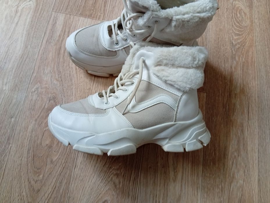 Продам кросовки зимние.