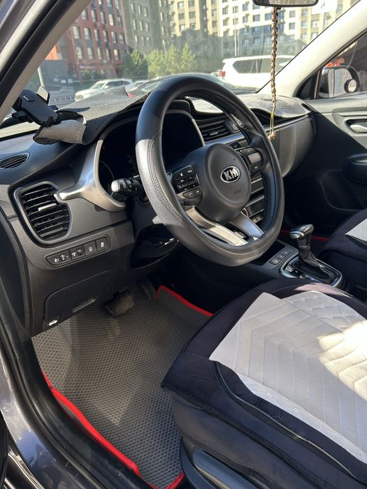 Kia 2021 года выпуска