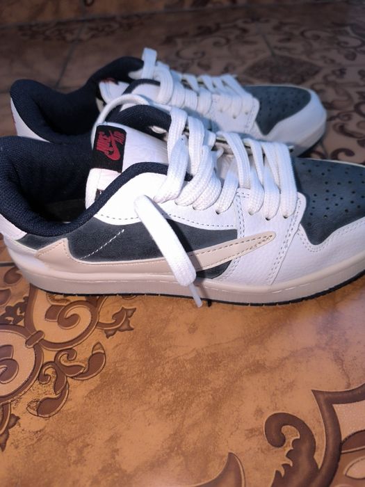 Nike Air Jordan Travis Scott