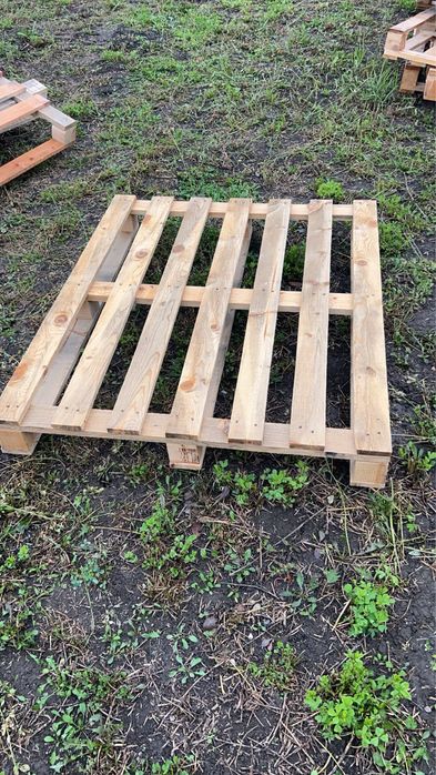 Vand paleti intregi sau taiati