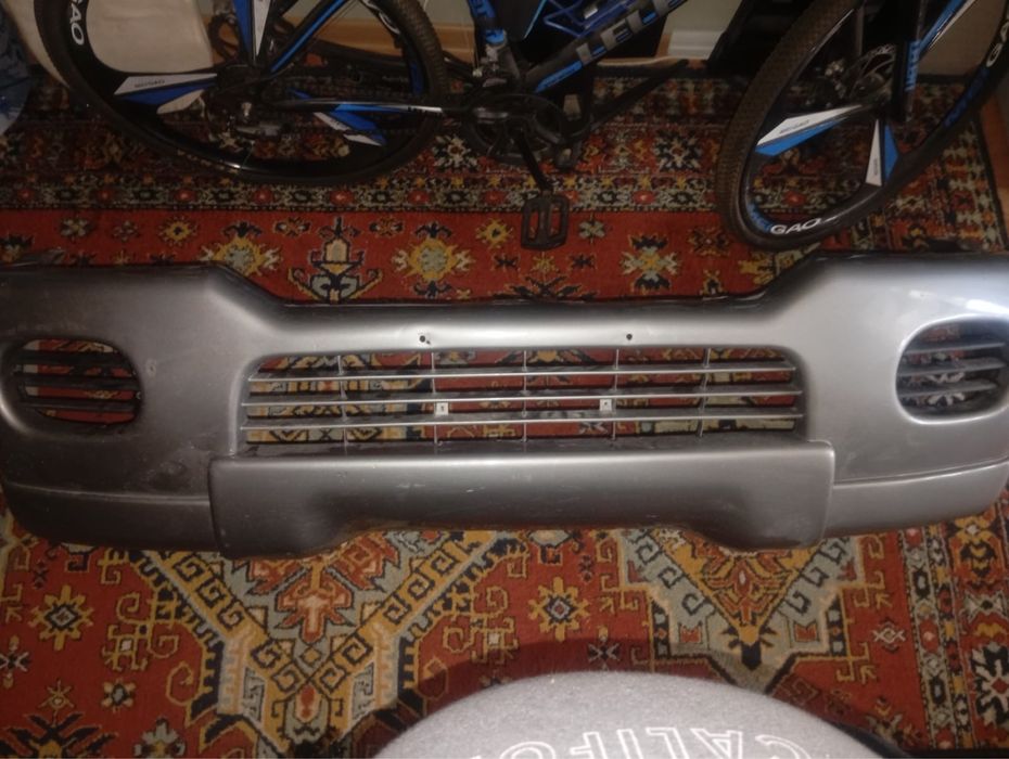 Продам бампер montero