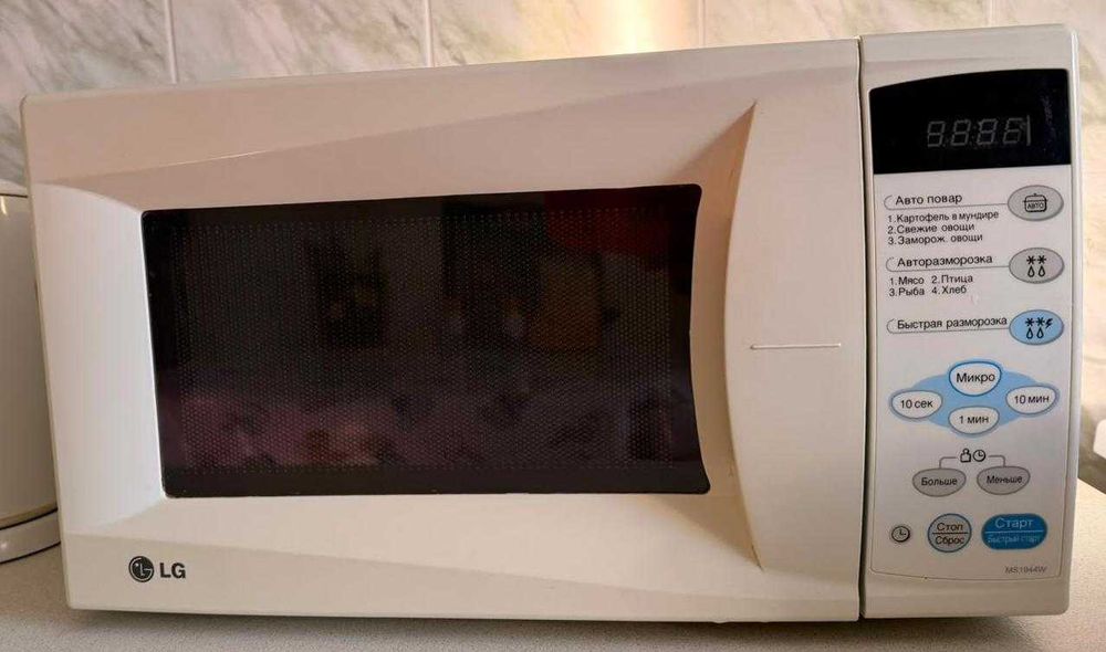 Продам микроволновую печь Lg