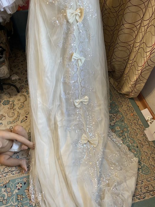 Продам свадебное платье новое