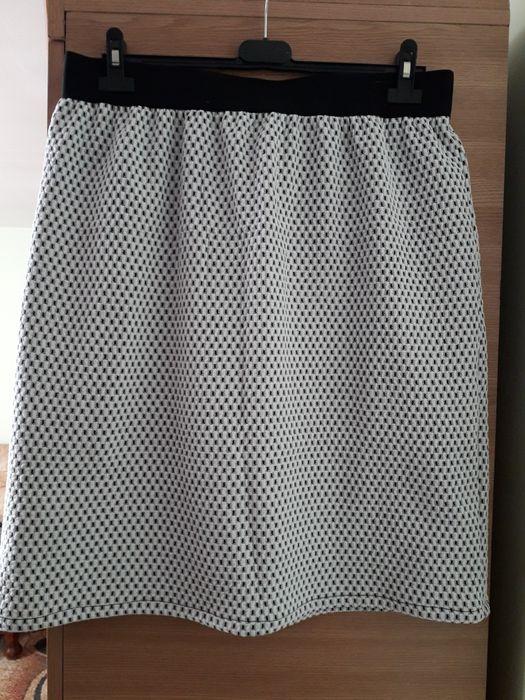 Fusta groasă de toamna