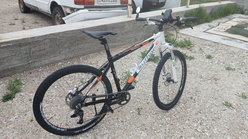 Продам велосипед Author