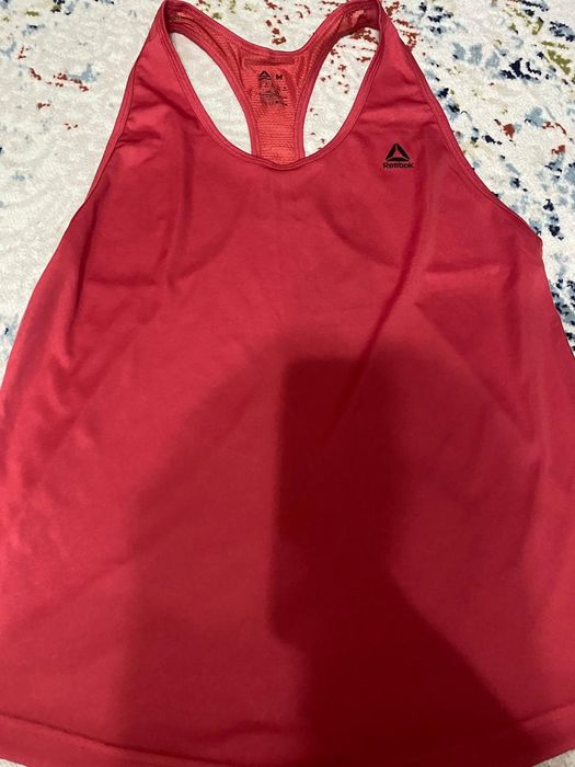 Спортивные майки,футболки,бра,лосины,шорты.