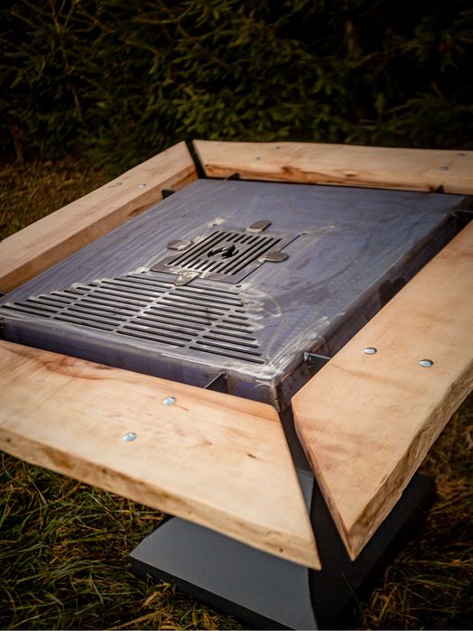 Grătar personalizat rotund cu plite interschimbabile